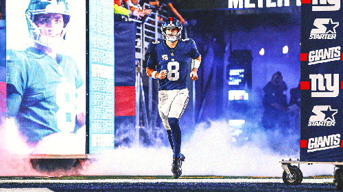 NFL Trending Image: Daniel Jones insists he's the right QB for Giants, and why a QB controversy would be bad